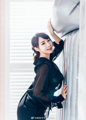 粉色APP苏州晶体免费美食主界面展示